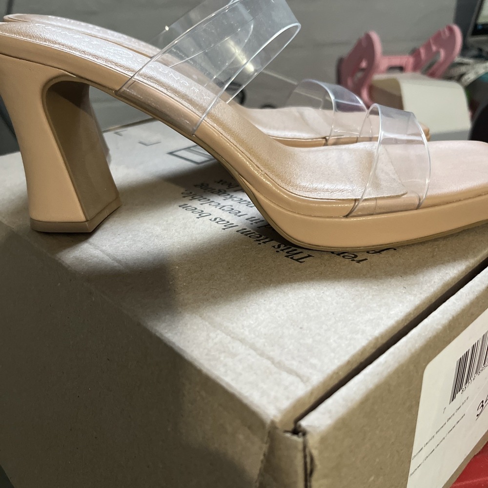 Chinese Laundry  Yanti Dress Shoes Vinyl Clear Size 9.5 High Heels